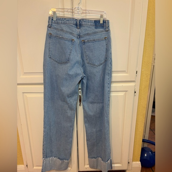 Abercrombie & Fitch Light Wash Denim Jeans - Picture 9 of 11